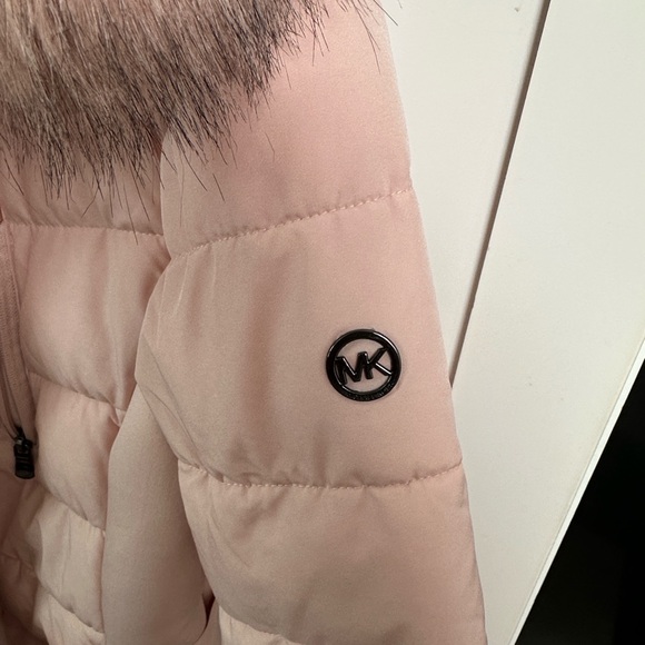 Michael Kors Belted Pink Puffer Coat - Picture 5 of 7